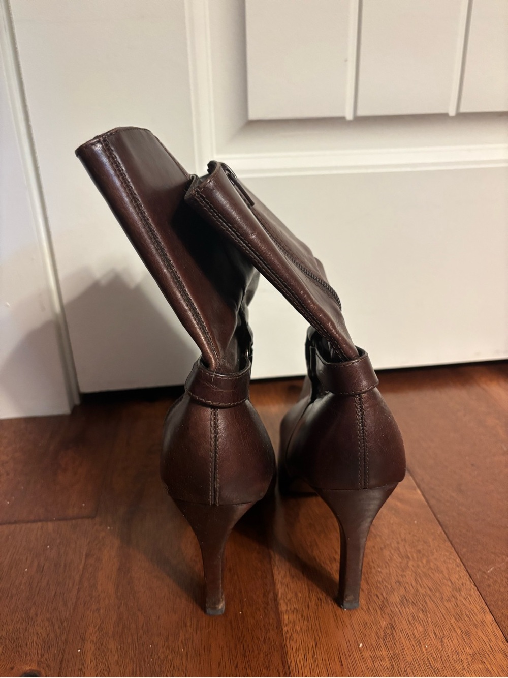 Steve Madden Brown Pointed-Toe Mid-Calf Leather Heeled Boots - Picture 3 of 4